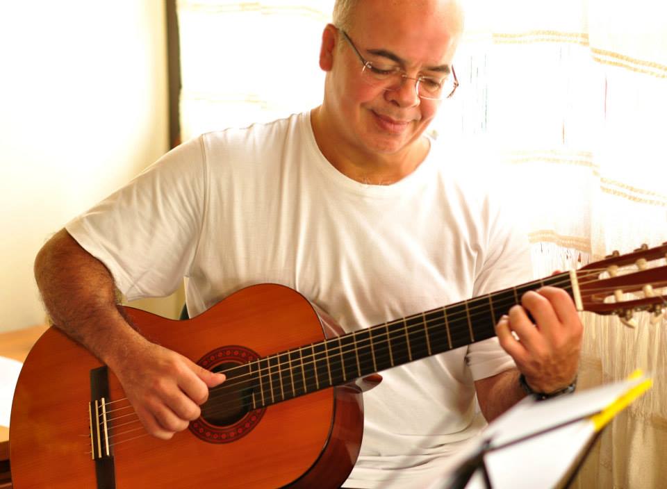 Aulas de Baixo no Rio de Janeiro e Niterói com o professor Paulo Menezes